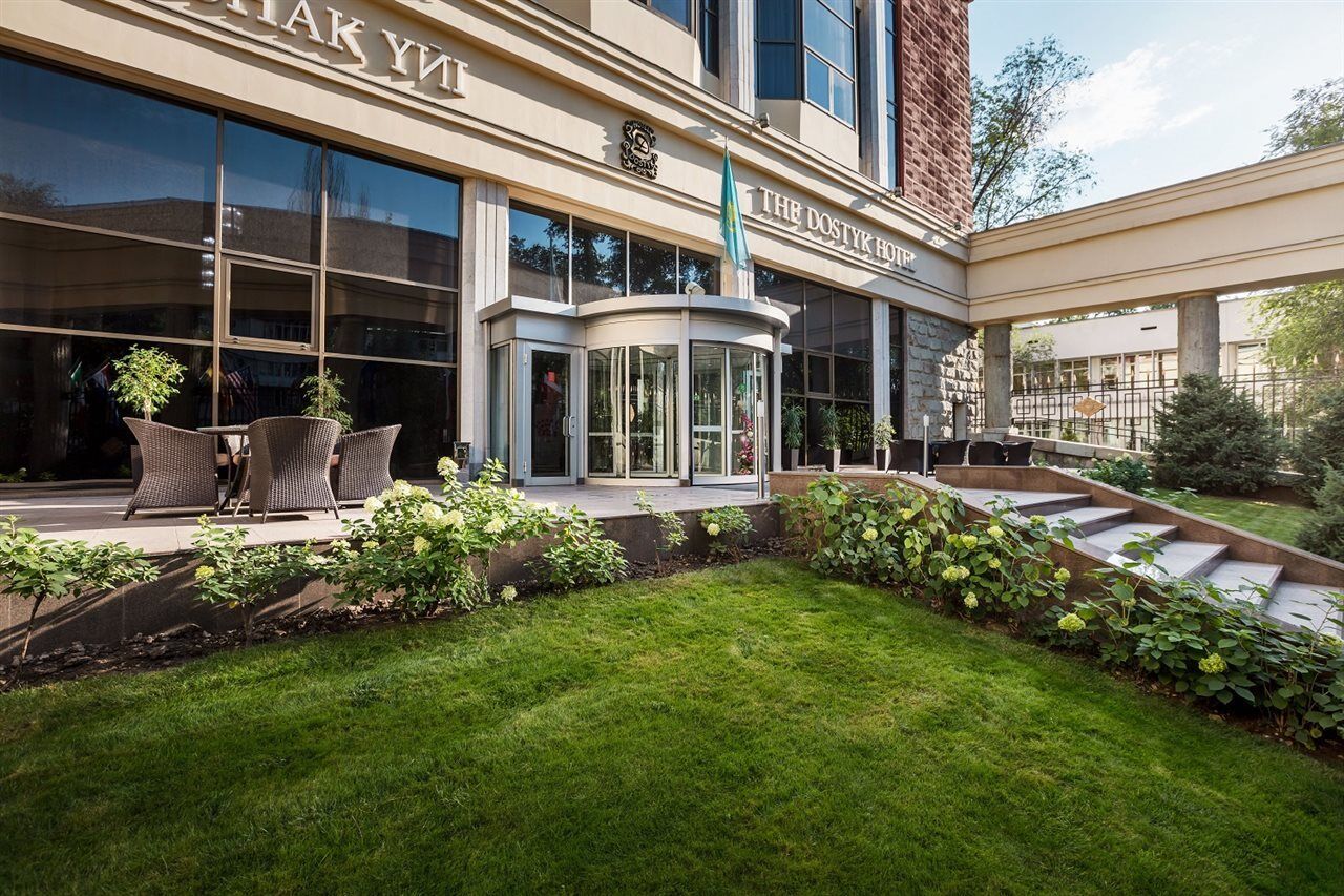 The Dostyk Hotel Almaty Exterior foto